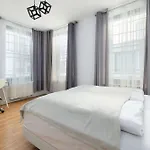 Unique Two Bedroom Perfect For Remote Work By Renters *