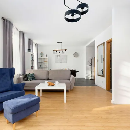Unique Two Bedroom Perfect For Remote Work By Renters شقة *