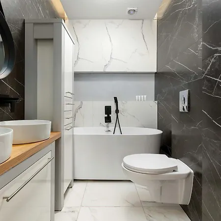 Unique Two Bedroom Perfect For Remote Work By Renters Apartmán